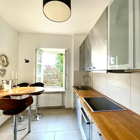 City Center, Large Flat 105m2, 6 Guests, 10min To Oktoberfest, 35min To Airport München